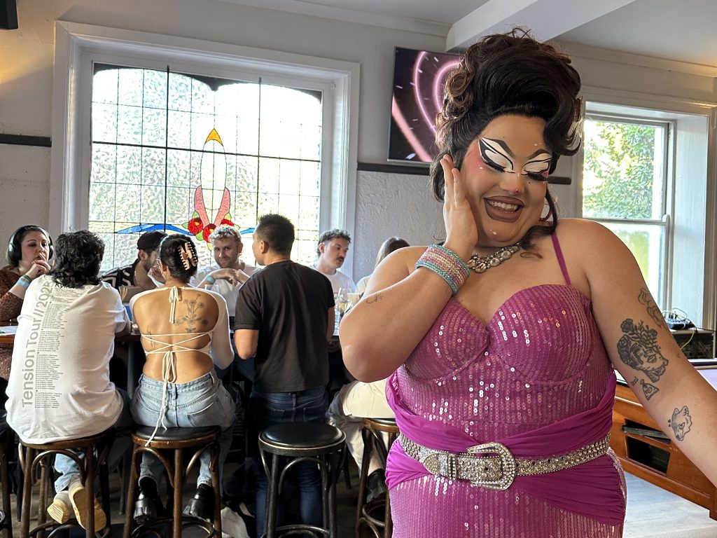 QUEER QUESTIONS & DIVA DRAMA | MONDAY NIGHT DRAG TRIVIA, MEL